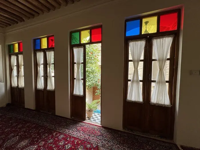 بوم گردی خانه جانان - واحد شیراز