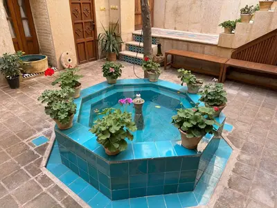 بومگردی خانه جانان - واحد شب