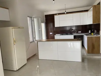 آپارتمان دوخوابه مرمر ۹