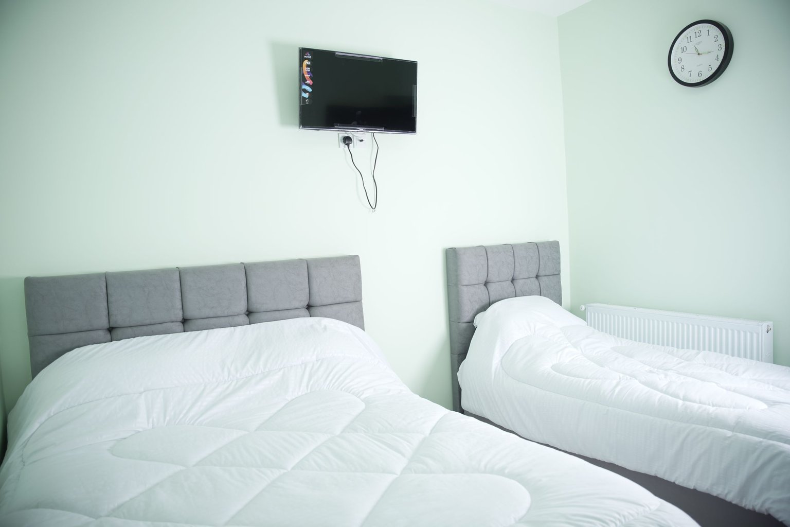 هاستل میر عماد - واحد سه تخته خانواده ۱۵