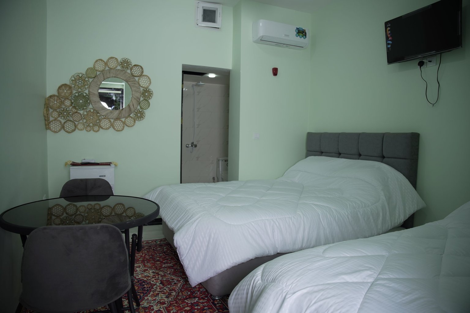 هاستل میر عماد - واحد سه تخته خانواده ۱۵