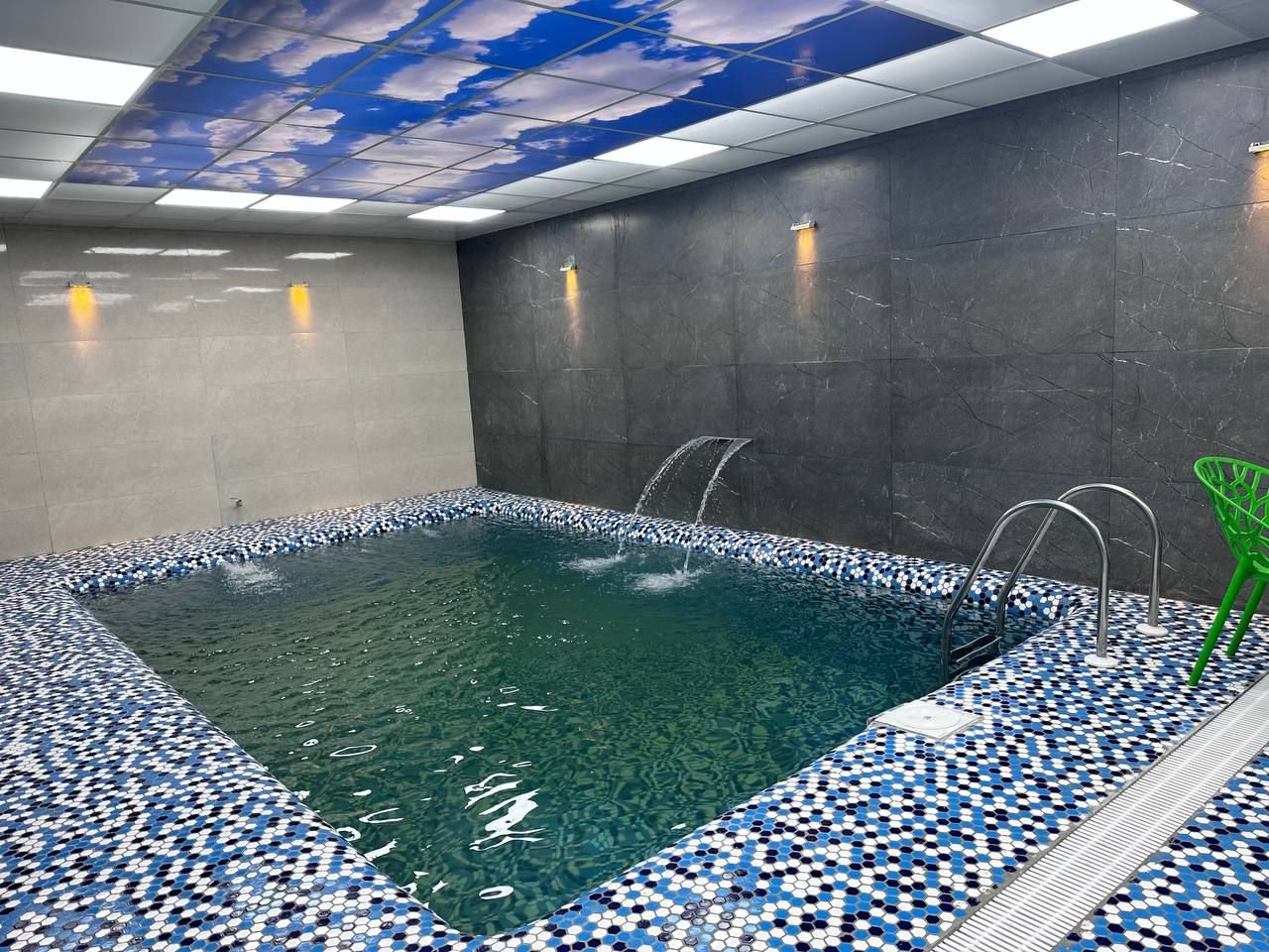 ویلا دوخوابه استخردار آبگرم گیلار