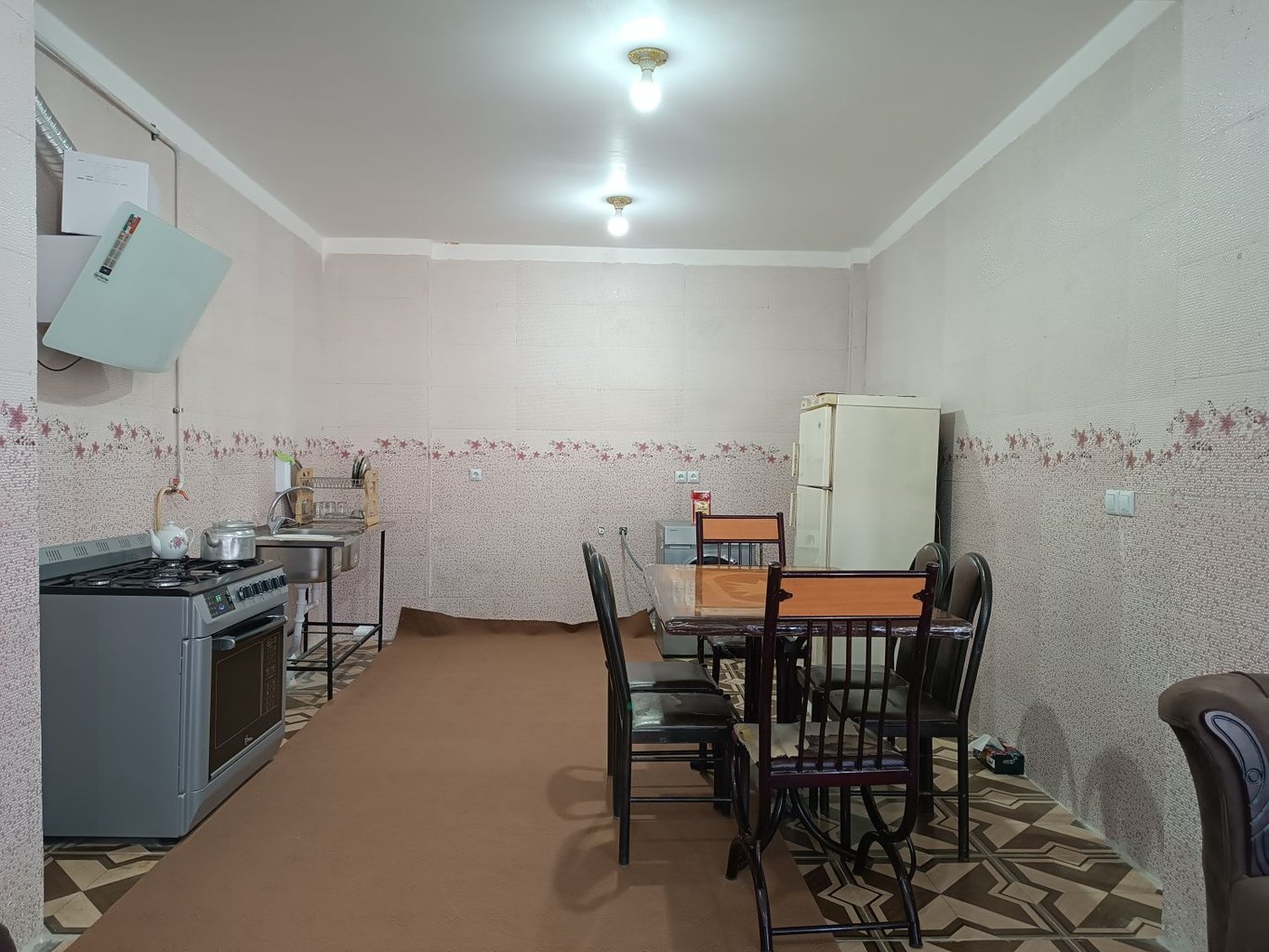 سوئیت یک خوابه پشت آسیاب شیوند