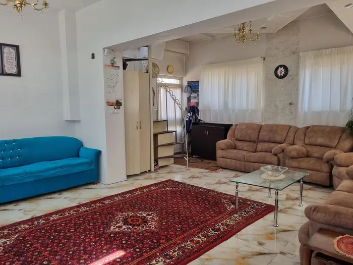 ویلا یک خوابه باغ فریمان - پذیرایی