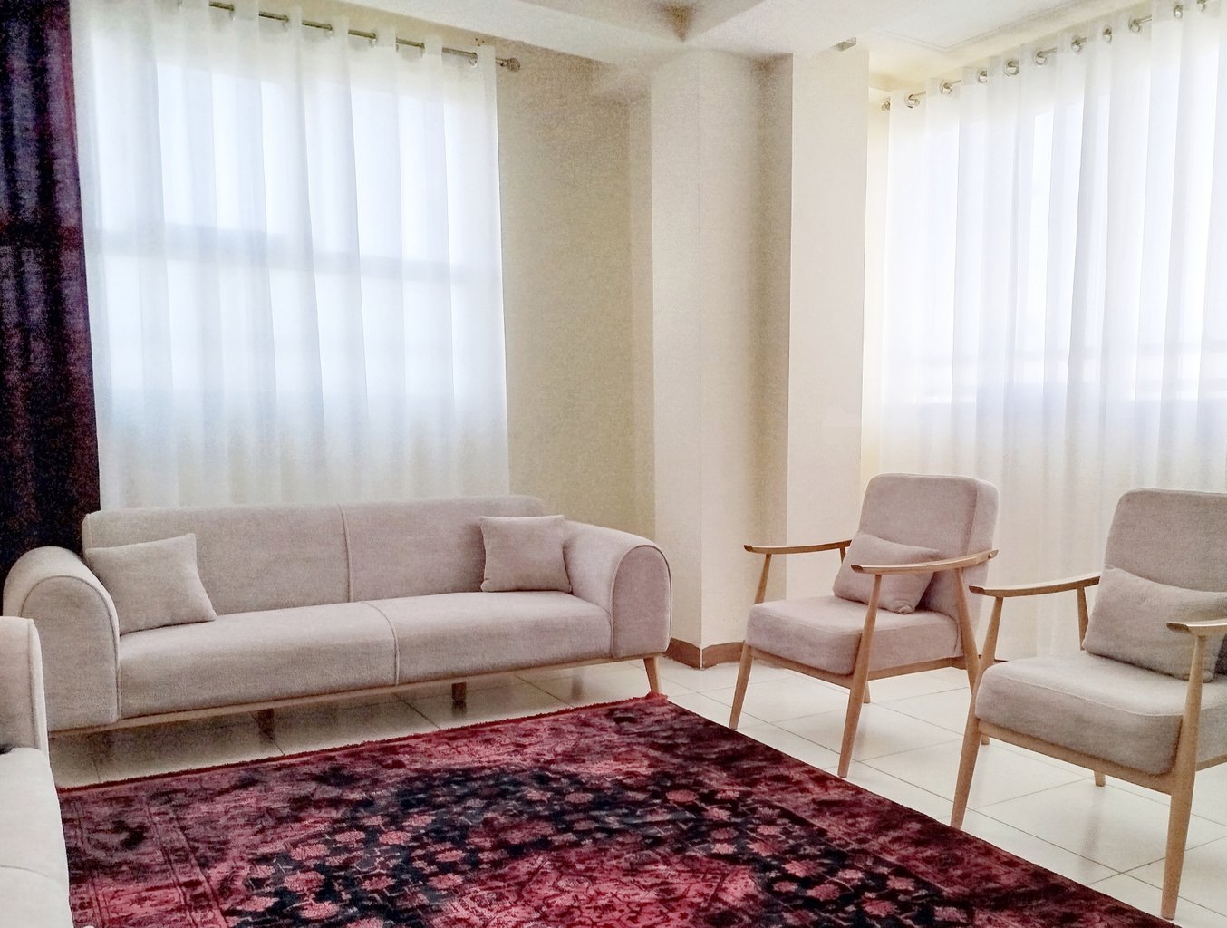 آپارتمان یک خوابه سفیر شمالی