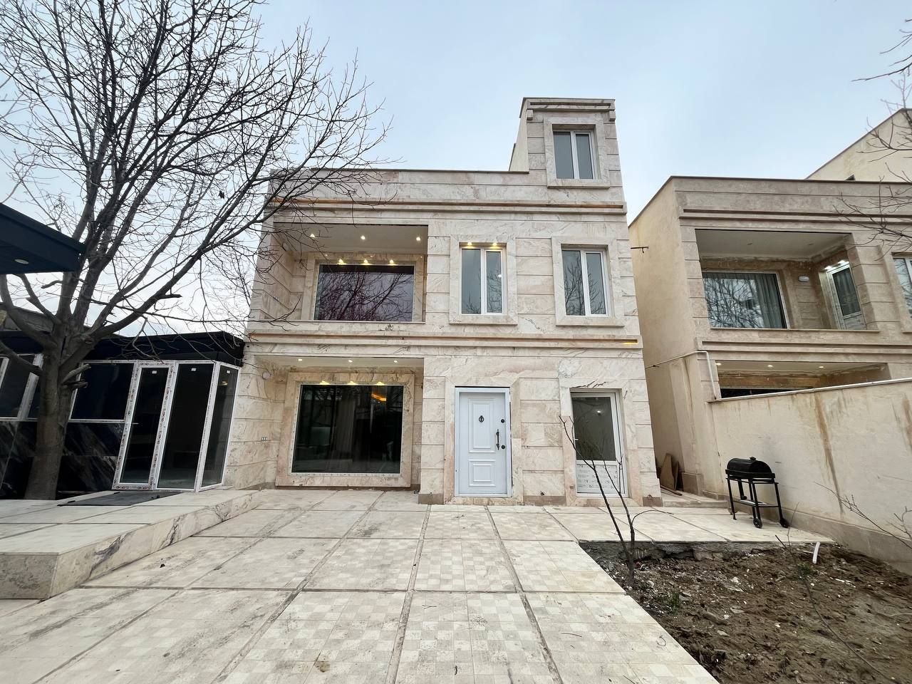 ویلا دوخوابه دوبلکس استخردار آبگرم گردو