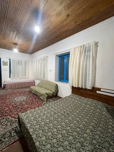 اقامتگاه سنتی دوخوابه خانه شرفی زاده