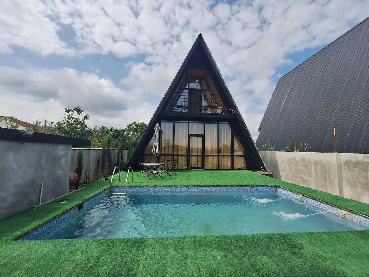 دوخوابه سوئیسی استخردار حکیم ۱۱