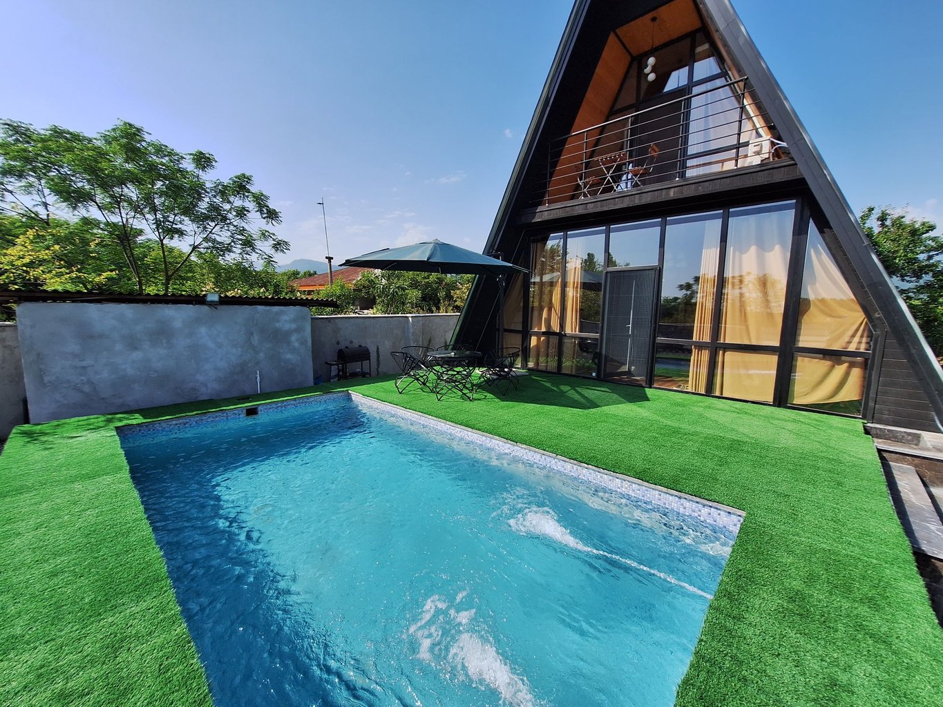 ویلا دوخوابه سوئیسی کهکشان