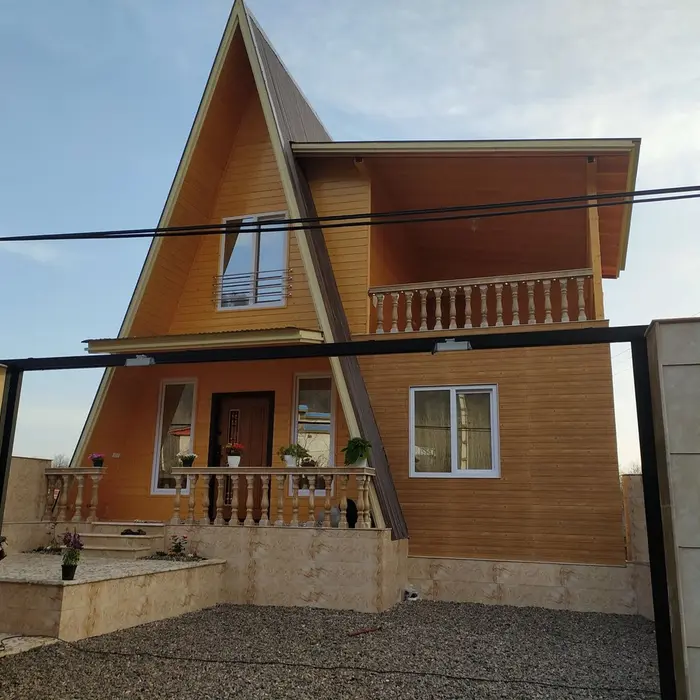 کلبه دوخوابه استخردار آبگرم جنگلی پیرهرات - نمای روبرو