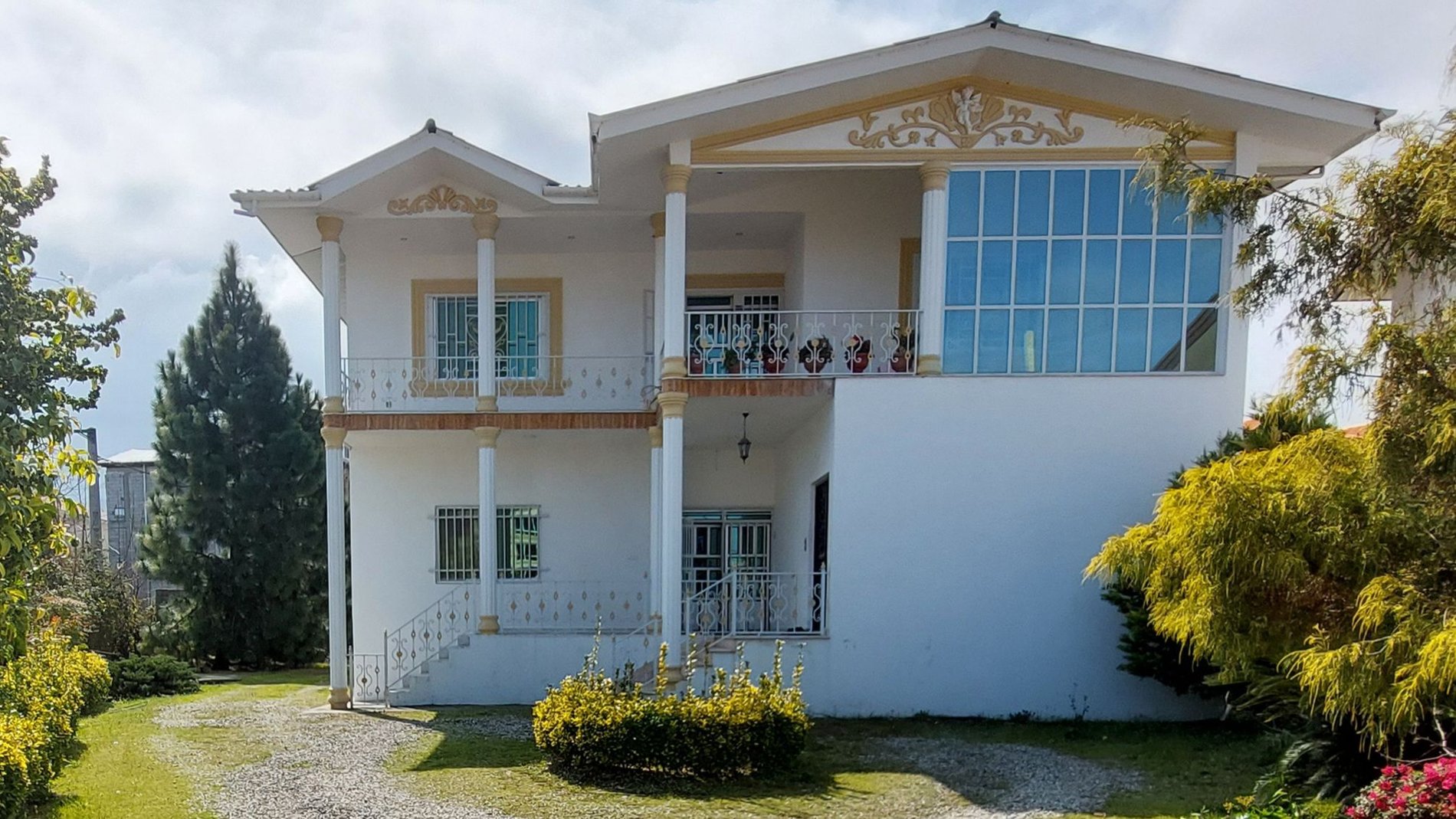 ویلا دوخوابه لمتر