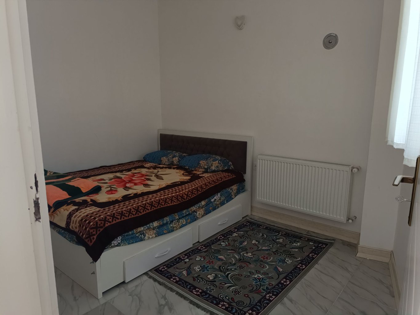 دوخوابه استخردار آبگرم بوعلی