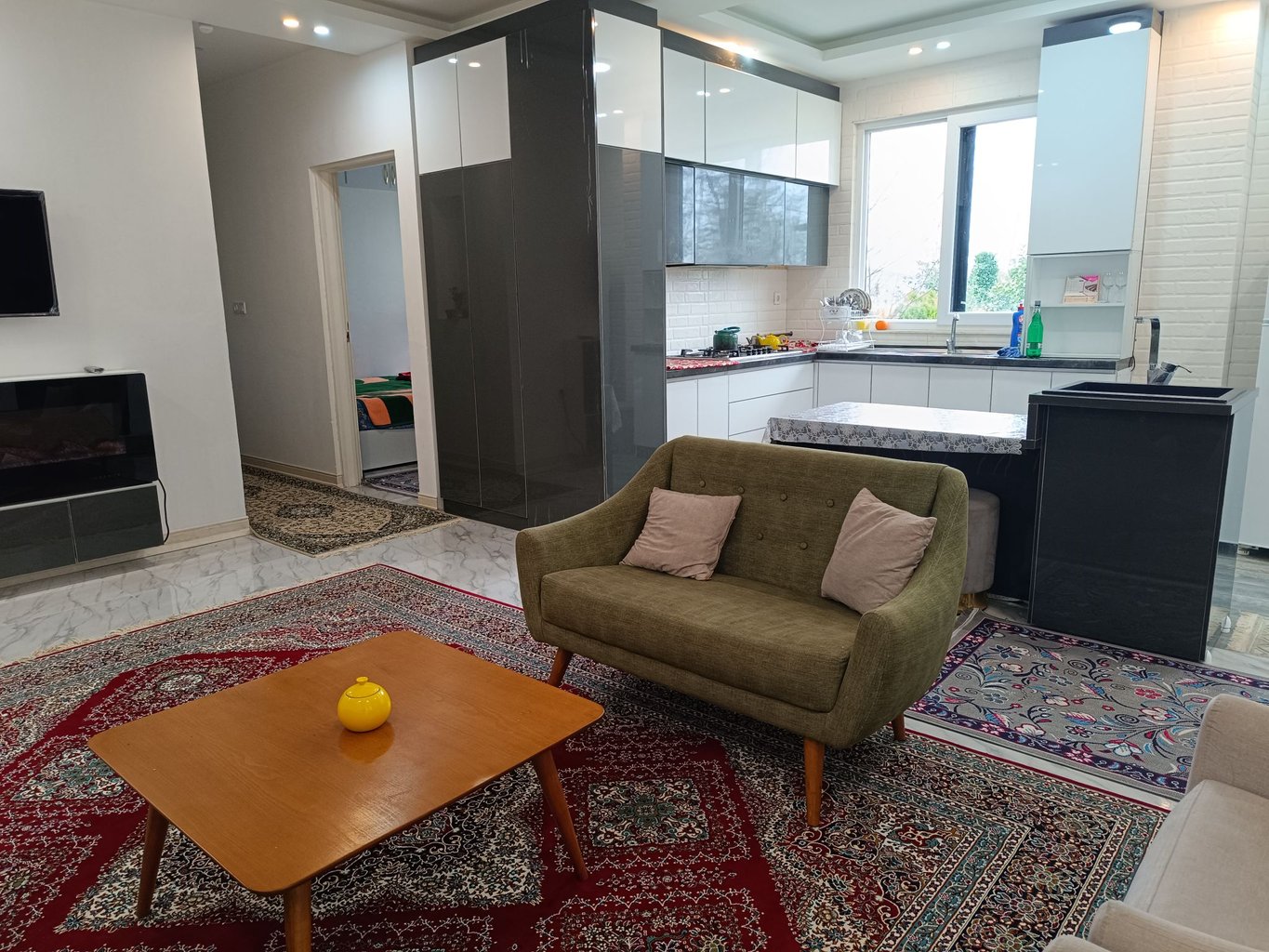 دوخوابه استخردار آبگرم بوعلی