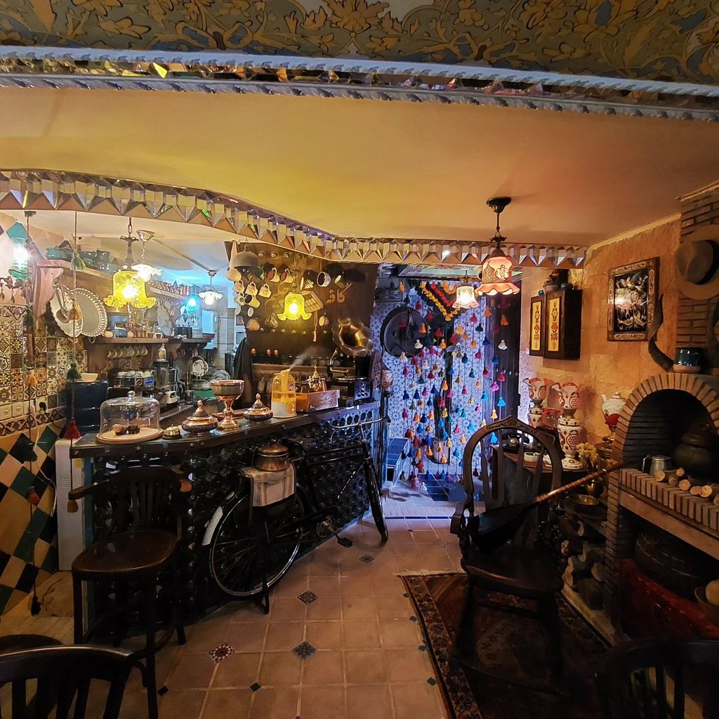 حکیم - واحد شازده ۳