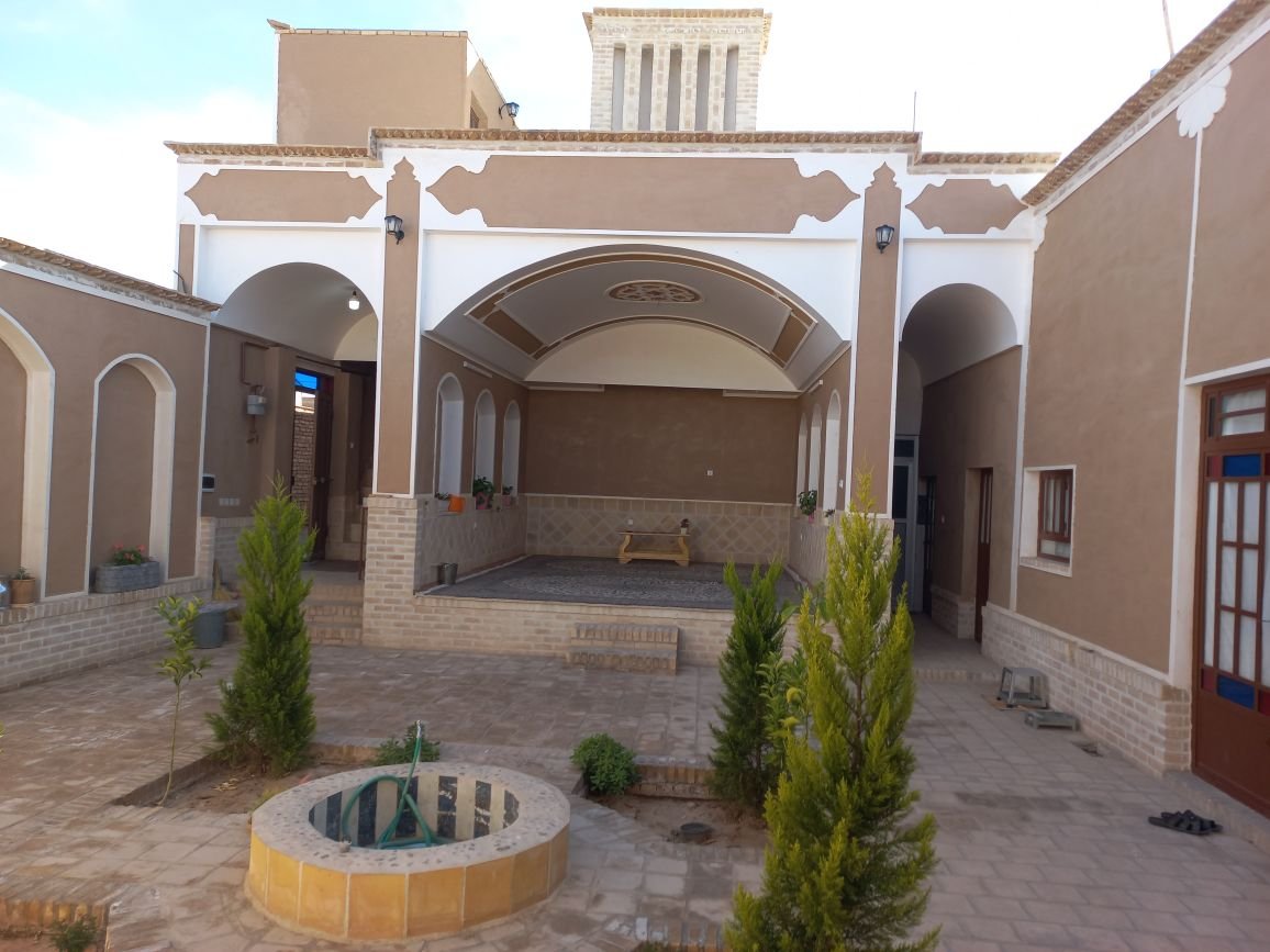 بومگردی اقامتگاه پدرسالار - پدرسالار - واحد 2
