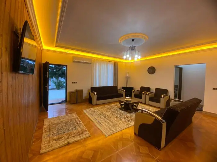 ویلا دوخوابه استخردار آبگرم گل نرگس 3