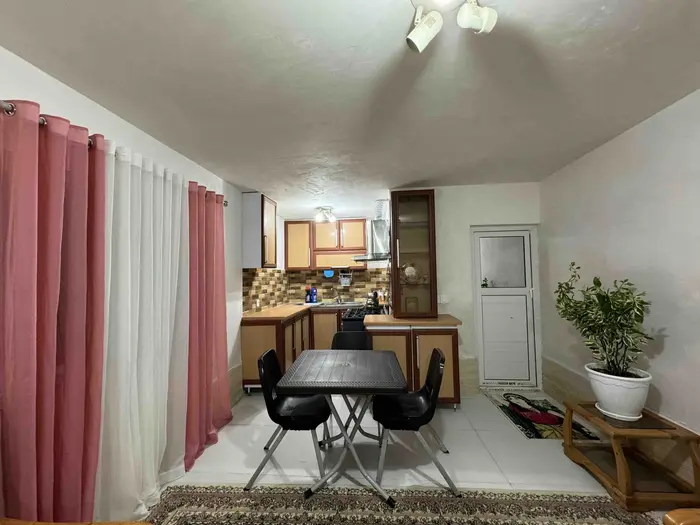 سوئیت فلت جنگلی یاس - انتخاب عنوان تصویر