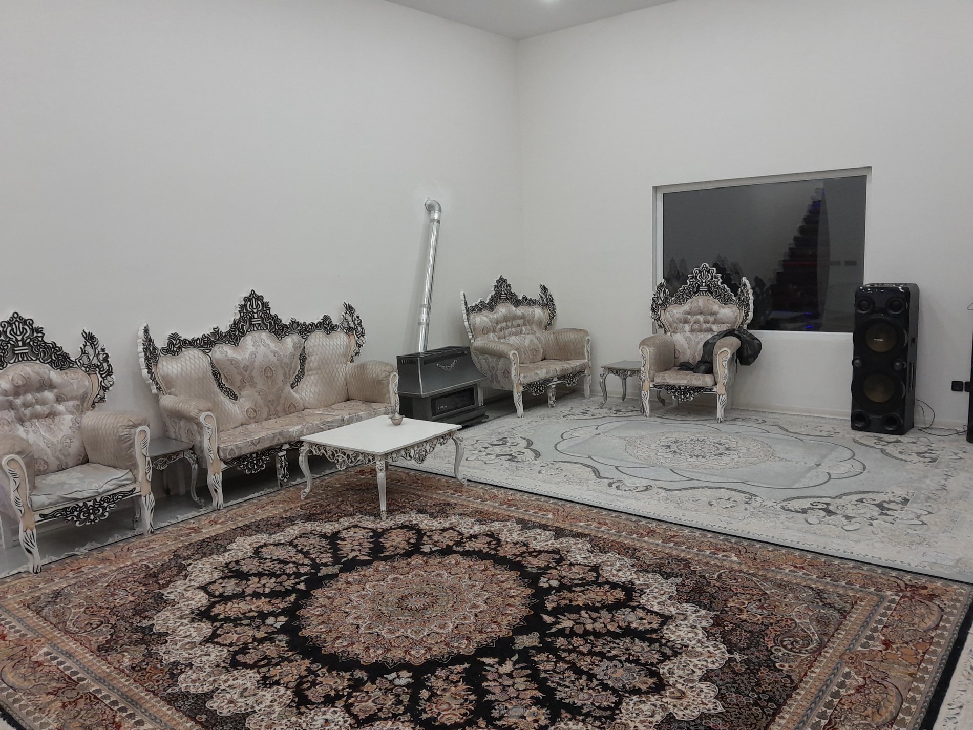 ویلا دوخوابه  استخردار آبگرم رمنده