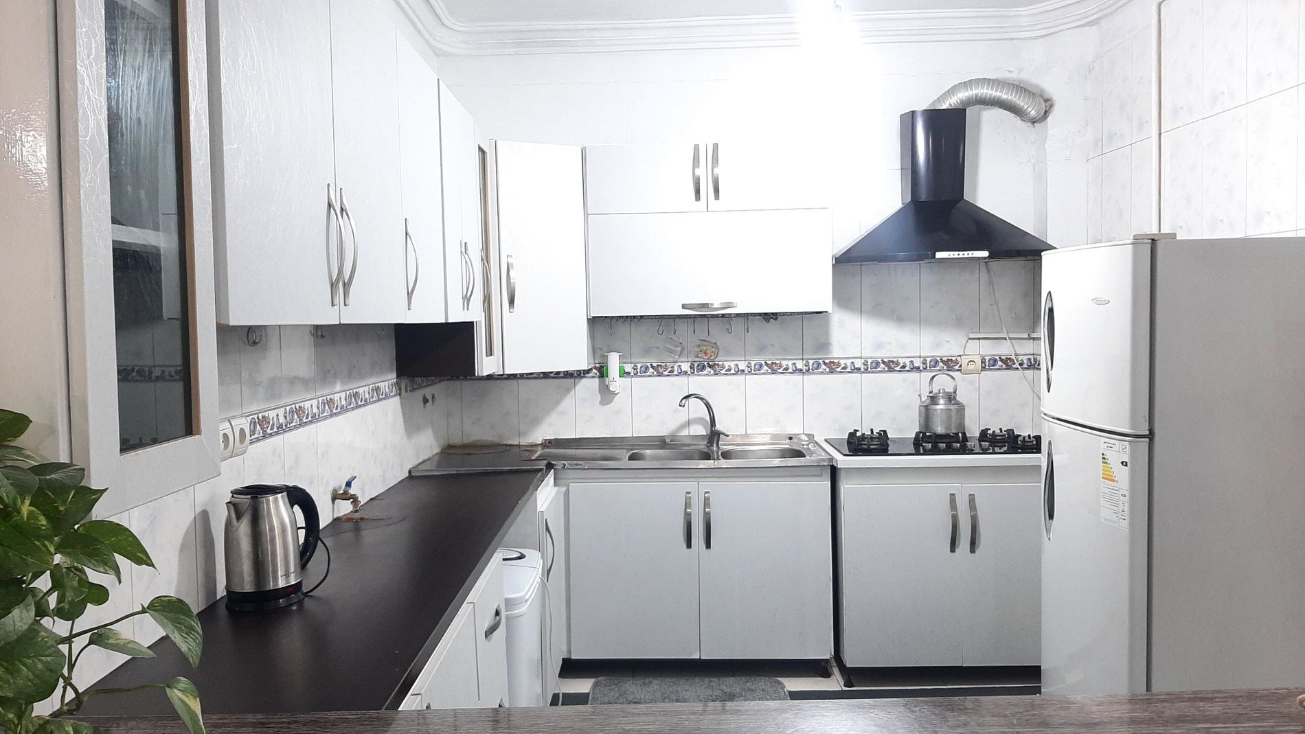 آپارتمان دو خوابه ساحلی ریشهر