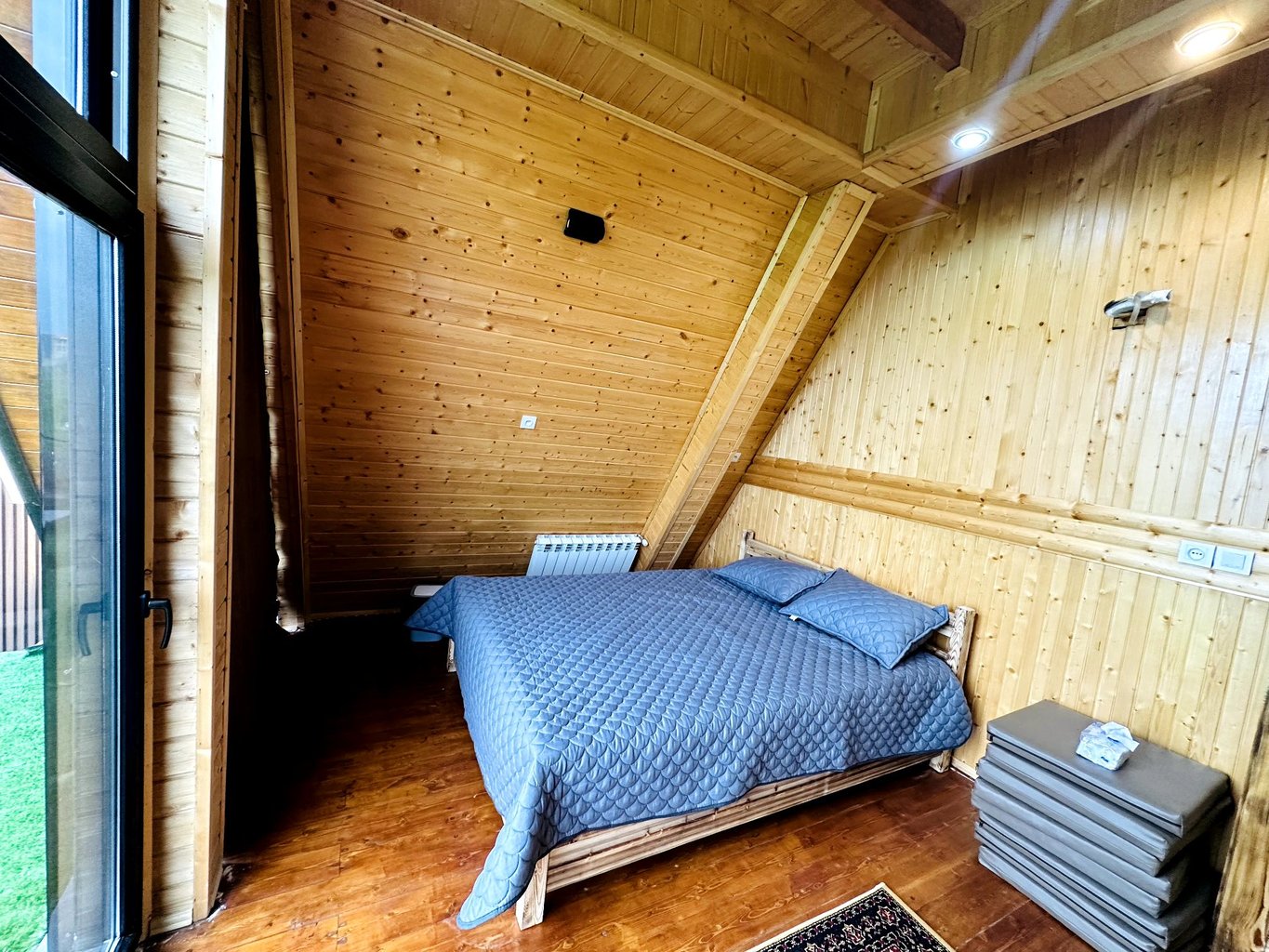 سه خوابه جنگلی کاخ