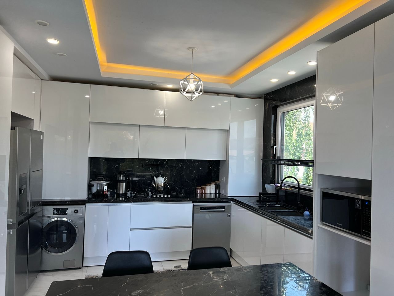 سه خوابه تریپلکس استخردار آبگرم آنا