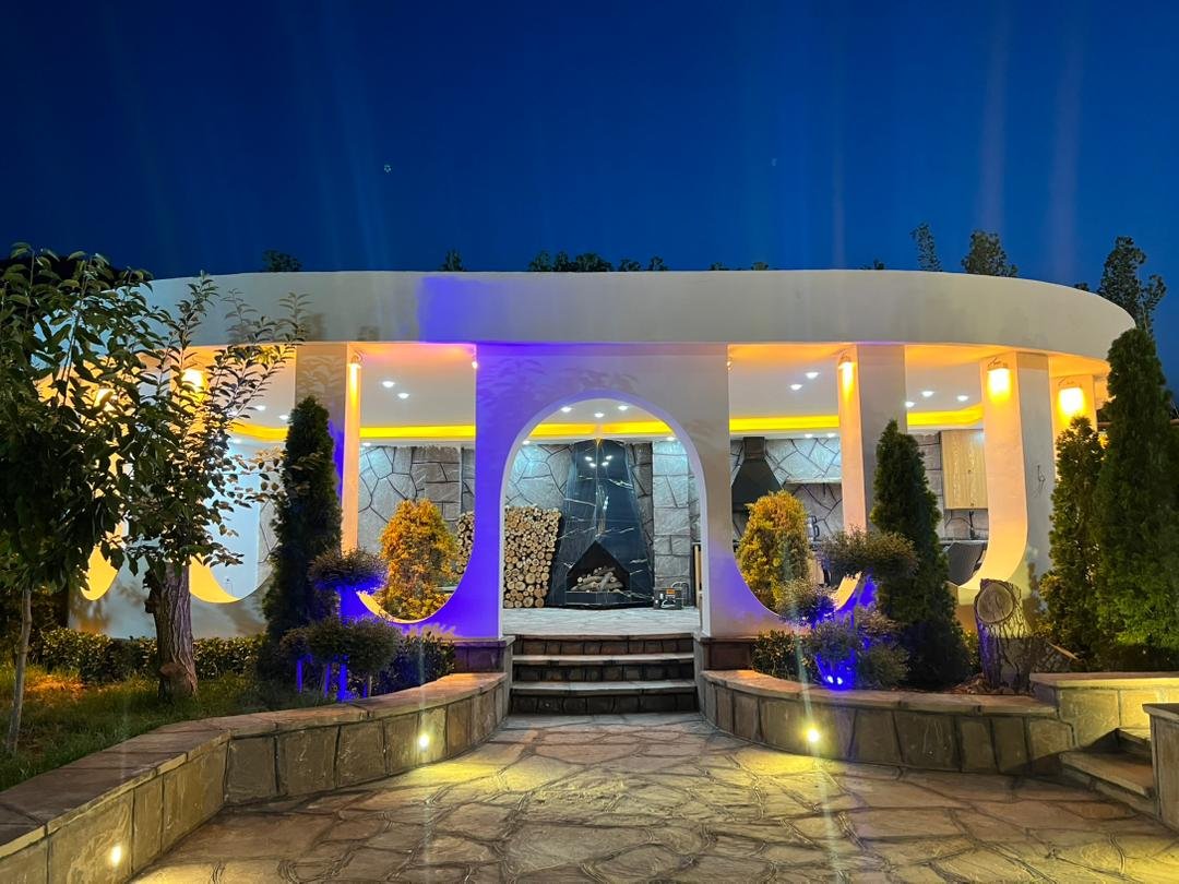 ویلا سه خوابه تریپلکس استخردار آبگرم عمارت آنا