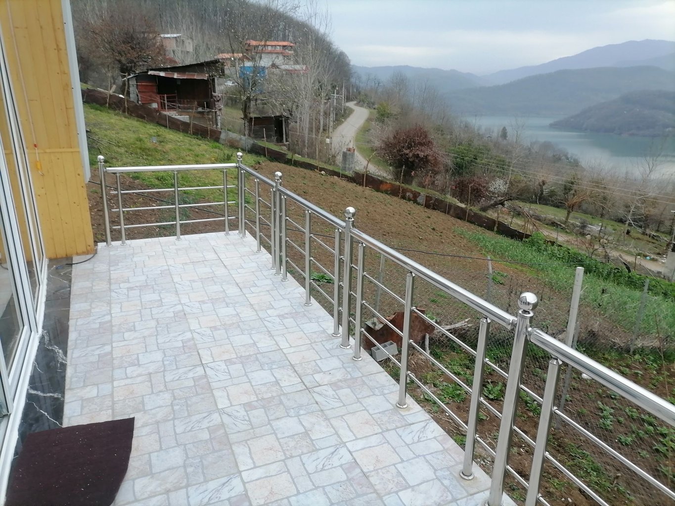 یک خوابه جنگلی دلباز 2