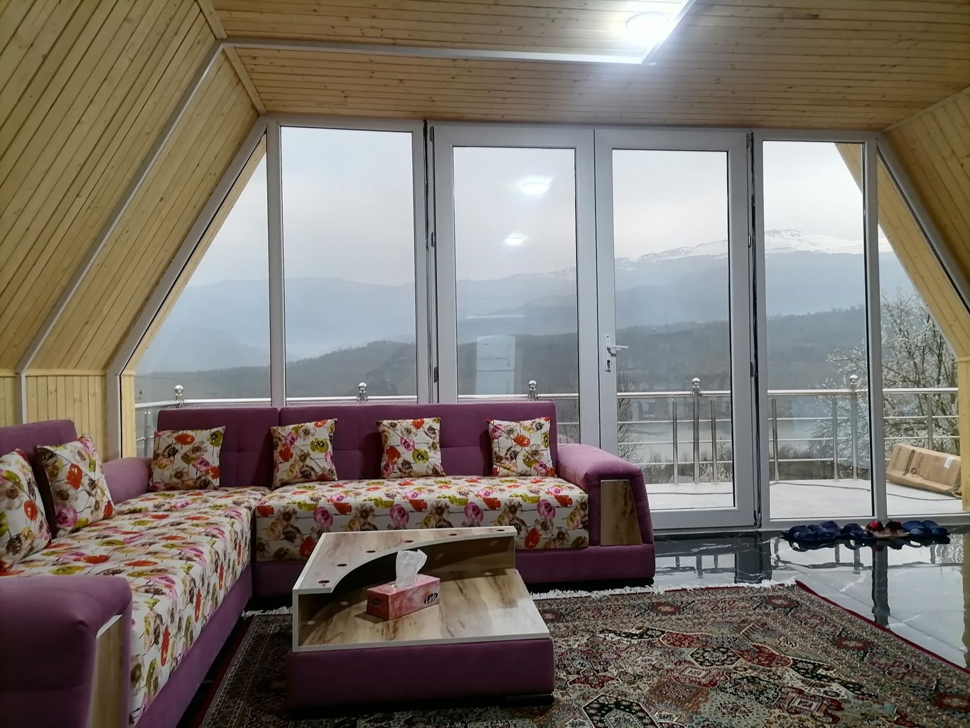 یک خوابه جنگلی دلباز 2