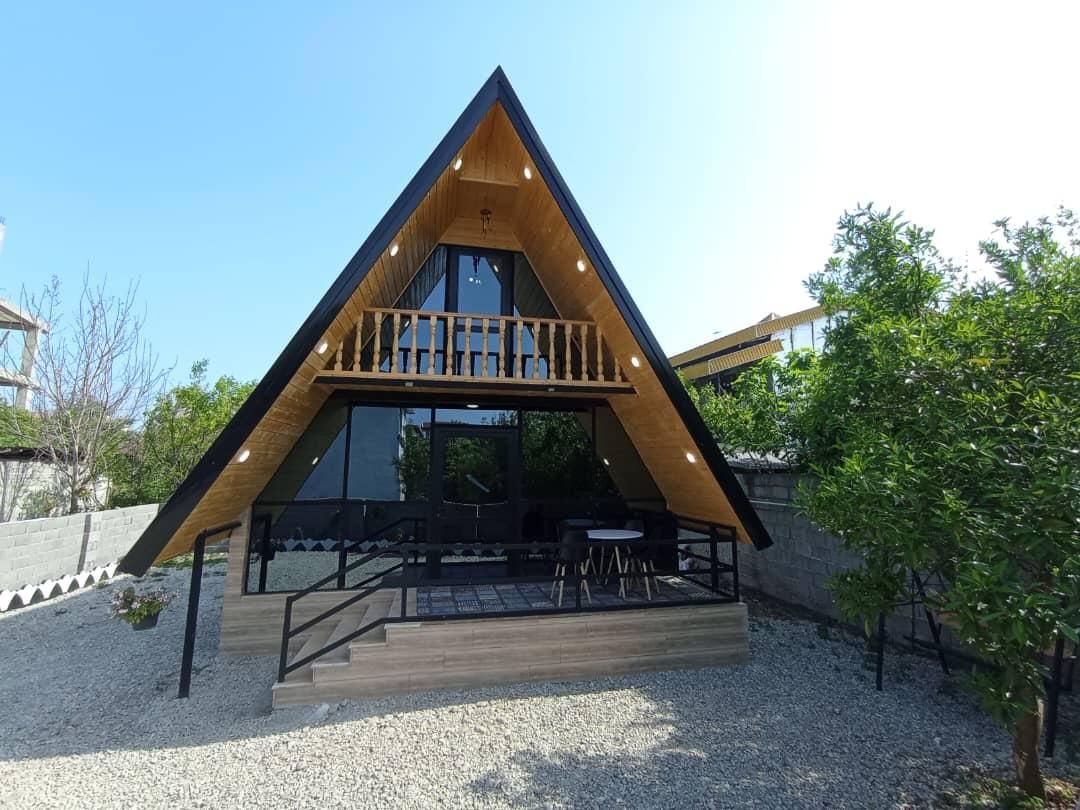 کلبه دوخوابه سوئیسی جکوزی دار گردو