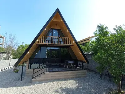 کلبه دوخوابه سوئیسی جکوزی دار گردو