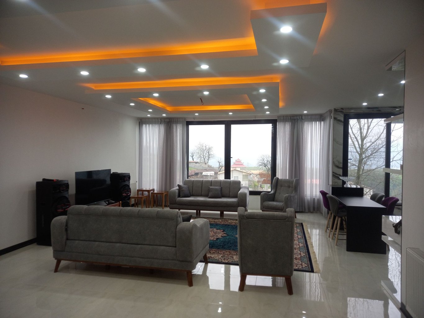 سه خوابهاستخردار بام سرخکلا