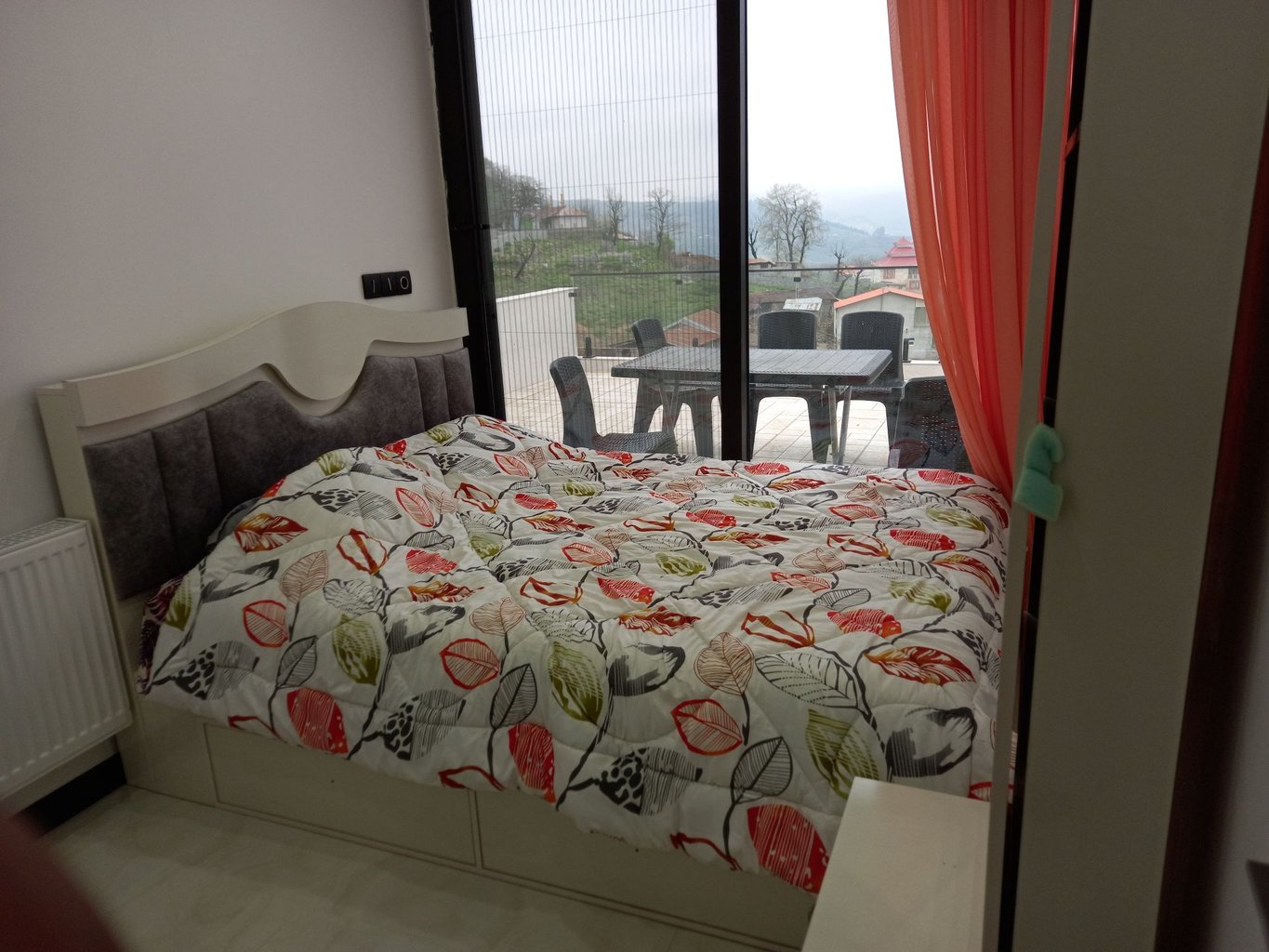 سه خوابهاستخردار بام سرخکلا