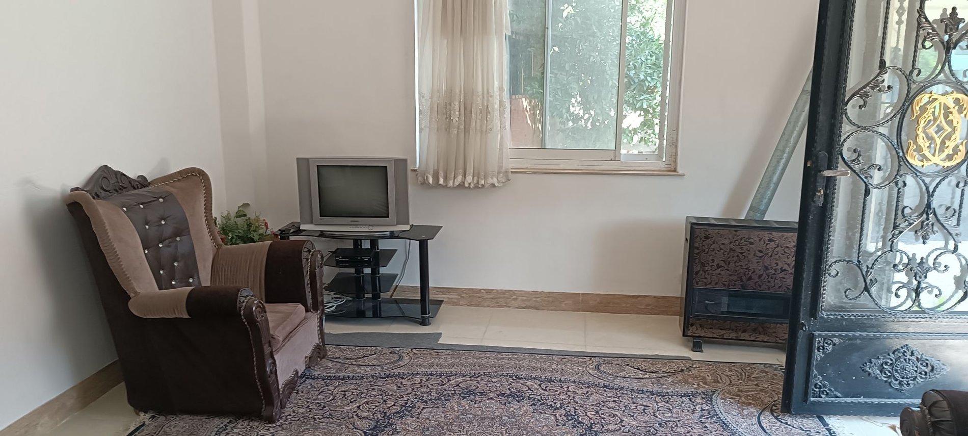 آپارتمان دوخوابه دانیال 1