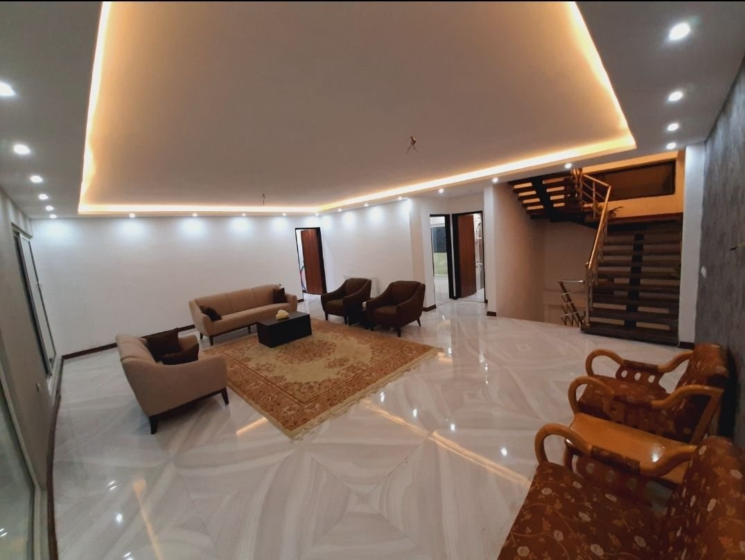 ویلا سه خوابه هستی