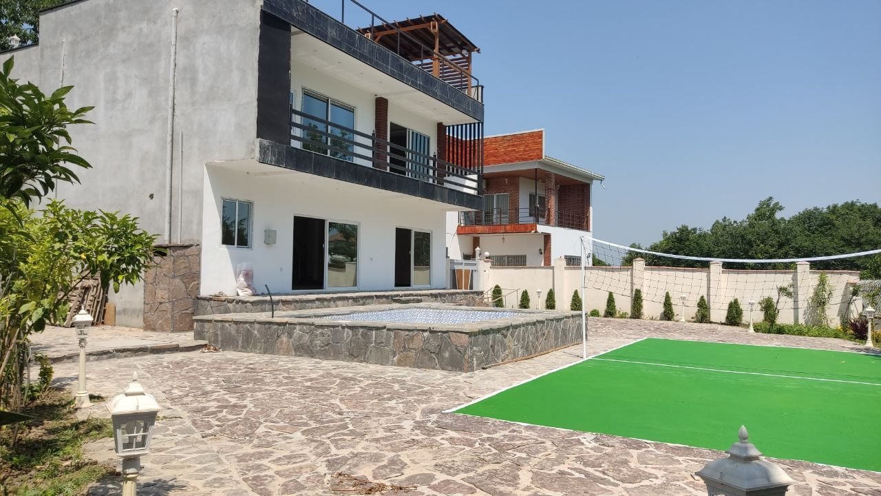 ویلا سه خوابه هستی