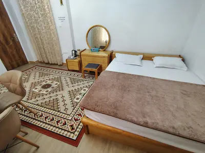 بومگردی خانه پدری - واحد بنفشه