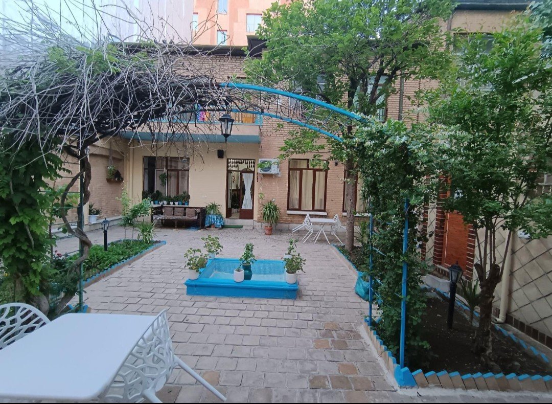 بومگردی خانه پدری 9 - واحد گل یاس