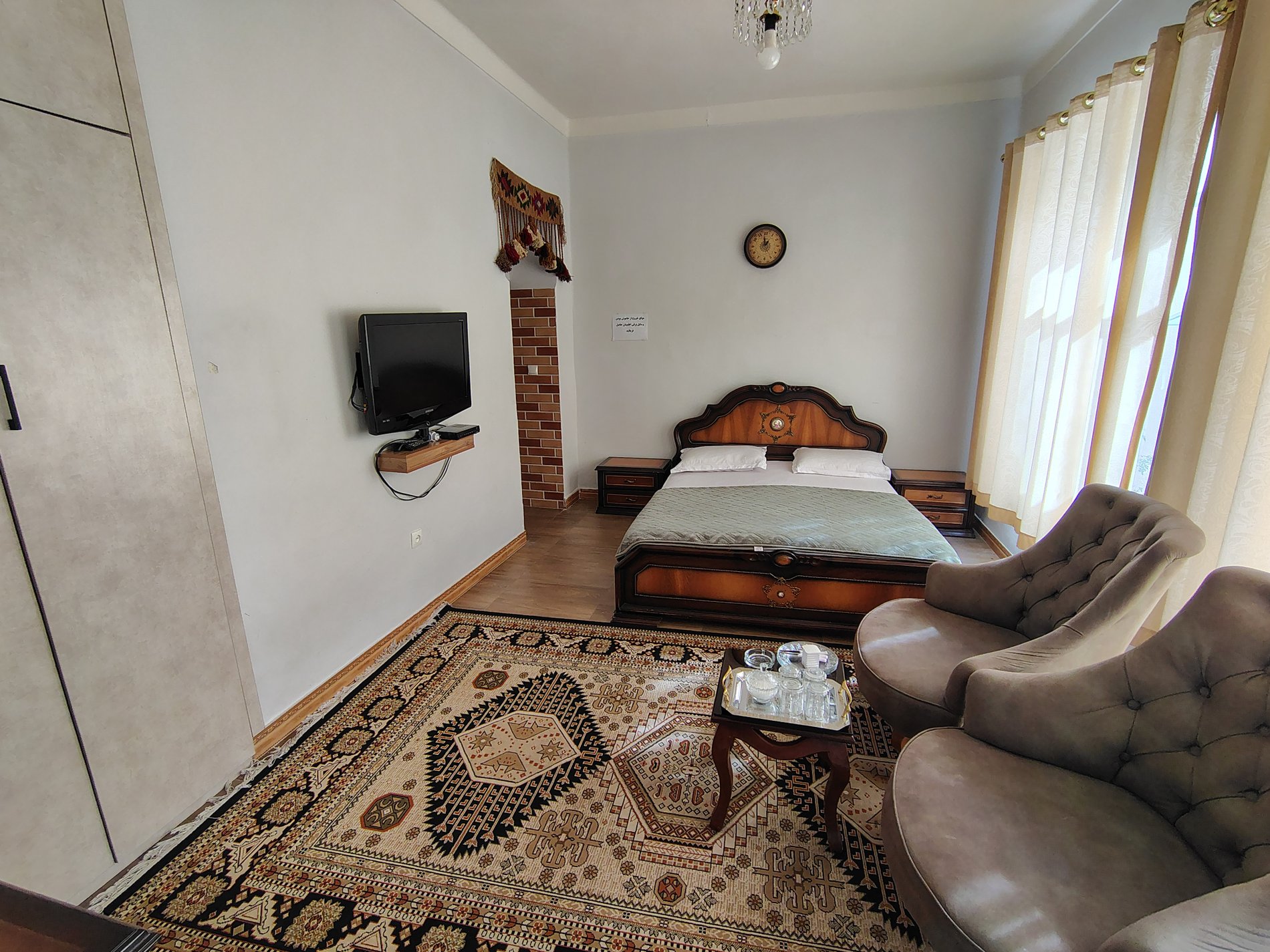 بوم گردی خانه پدری ۱ - واحد شمعدانی