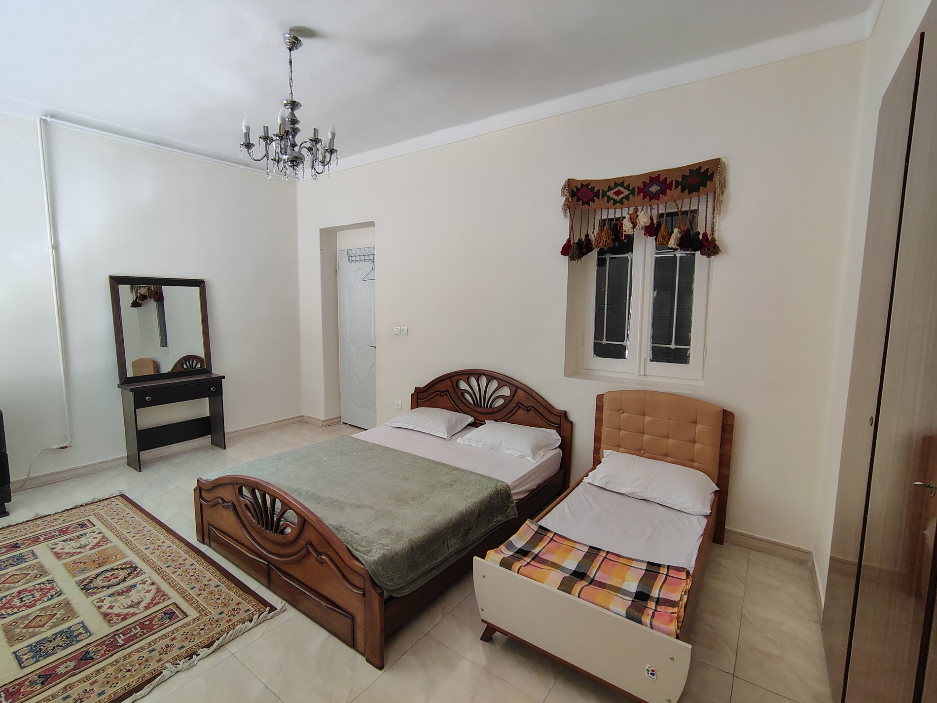 بوم گردی خانه پدری 1 - واحد دوخوابه ارکیده