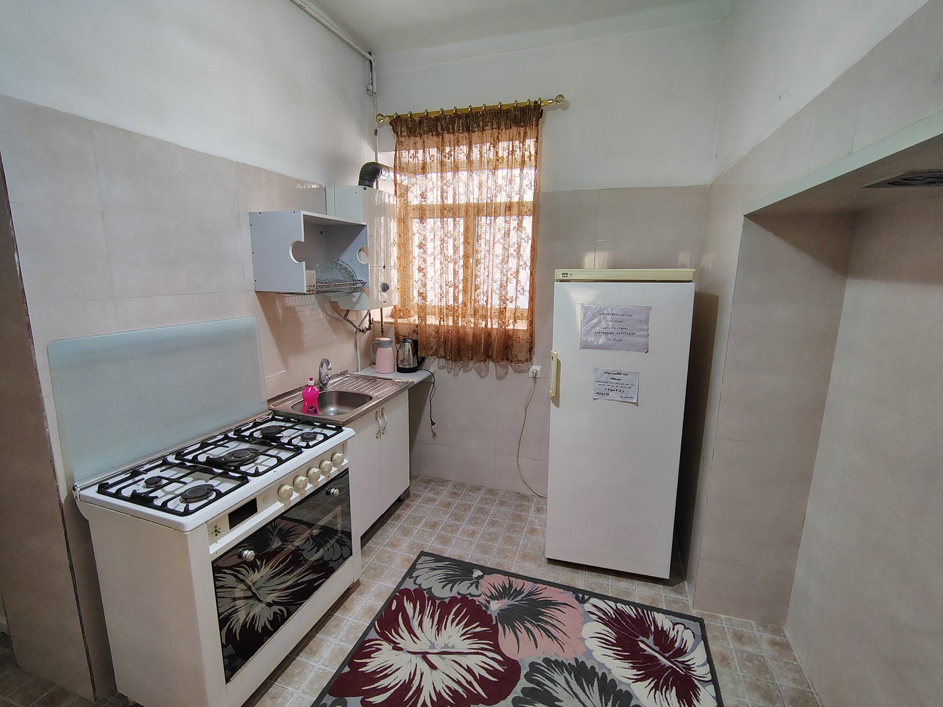 بوم گردی خانه پدری ۱ - واحد شمعدانی