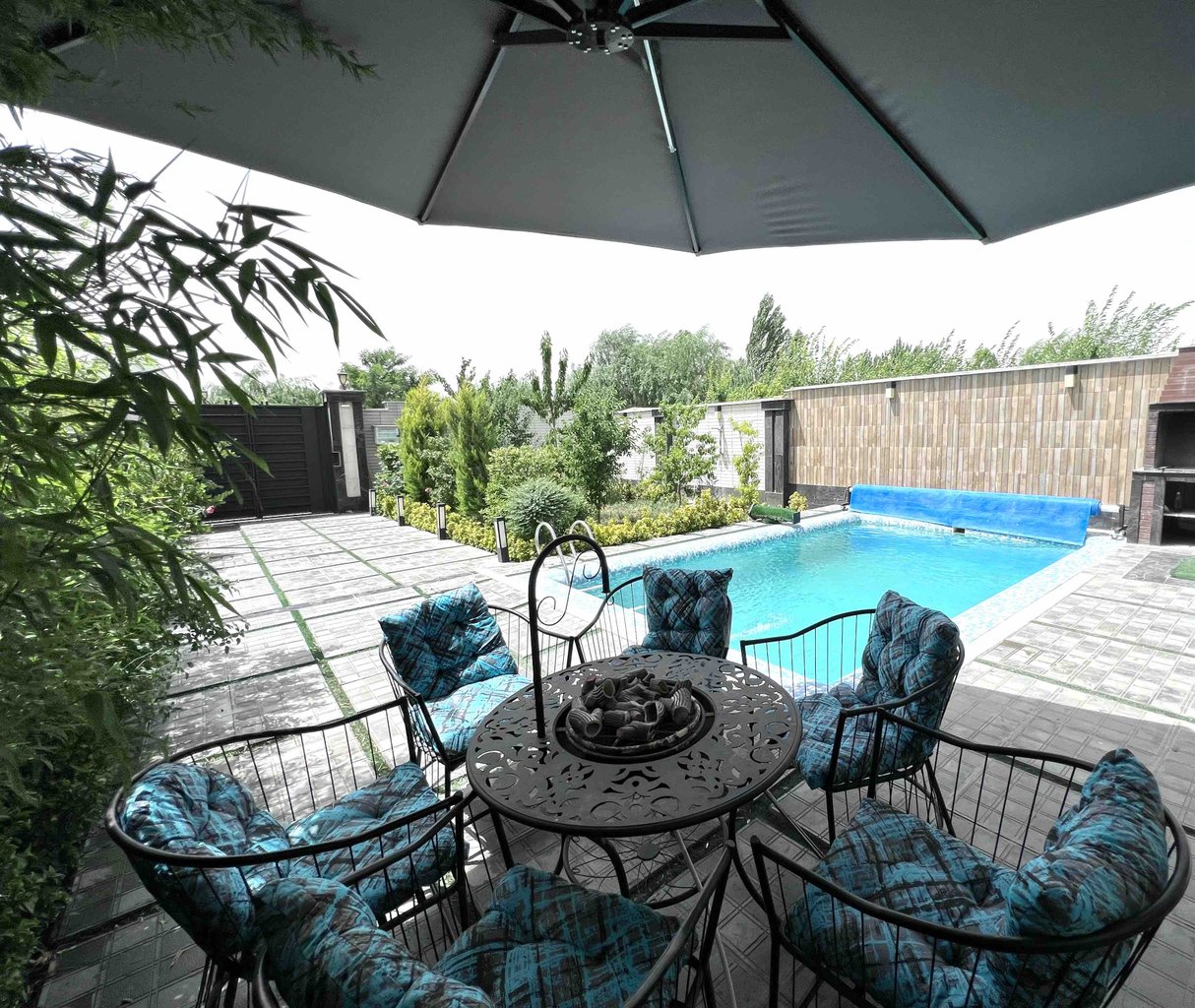 دوخوابه استخردار آبگرم إما