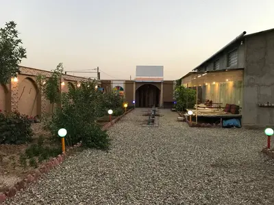 بومگردی عمارت علیصدر - واحد 2