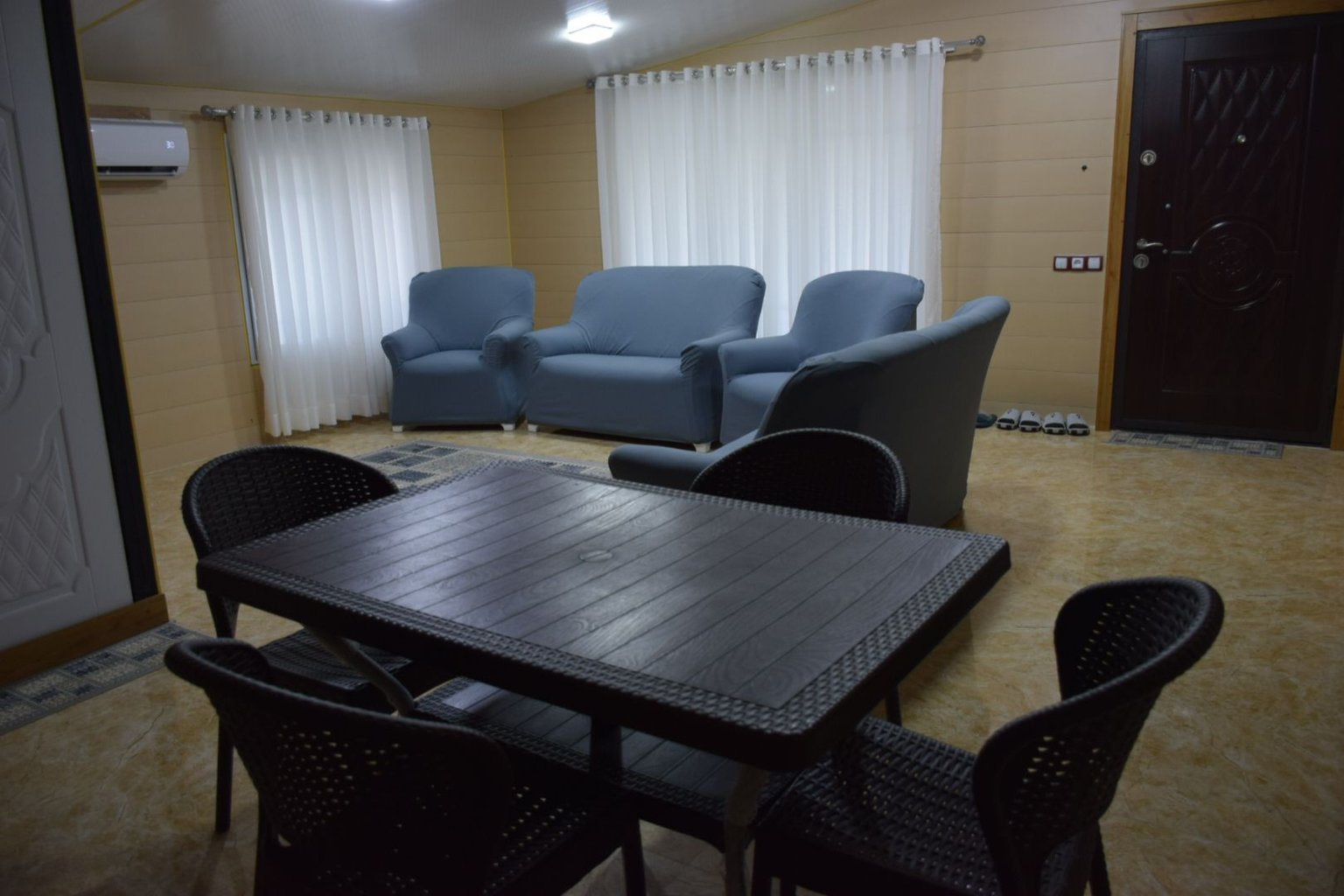 ویلا دوخوابه سبزقبا