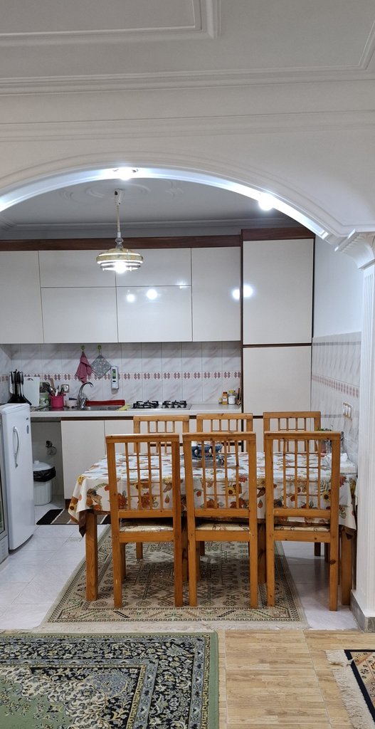 آپارتمان عمارت گل یاس