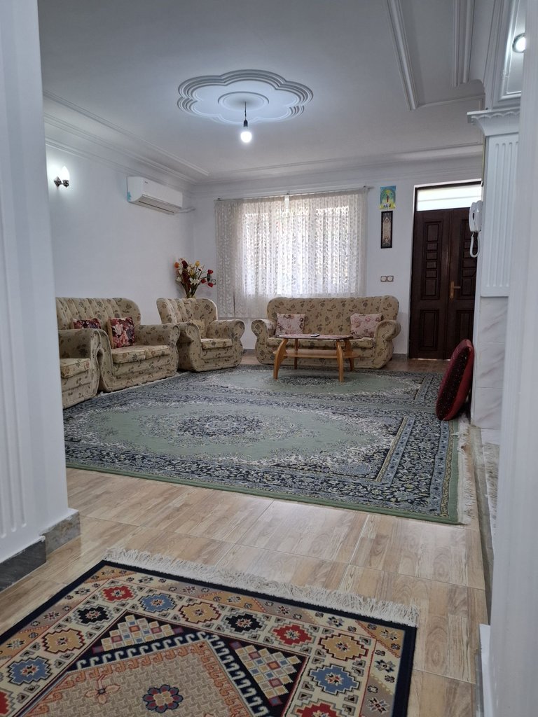 آپارتمان عمارت گل یاس