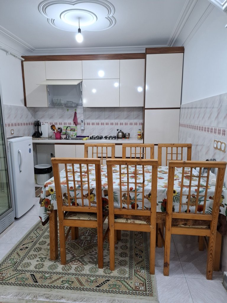 آپارتمان عمارت گل یاس