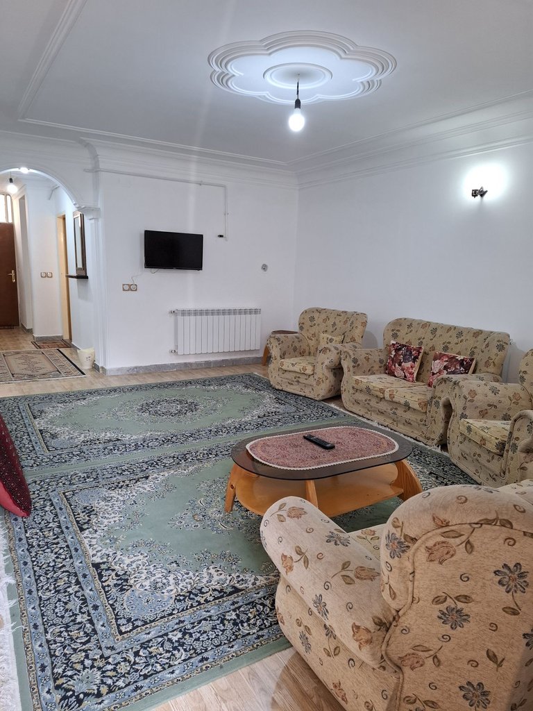 آپارتمان عمارت گل یاس