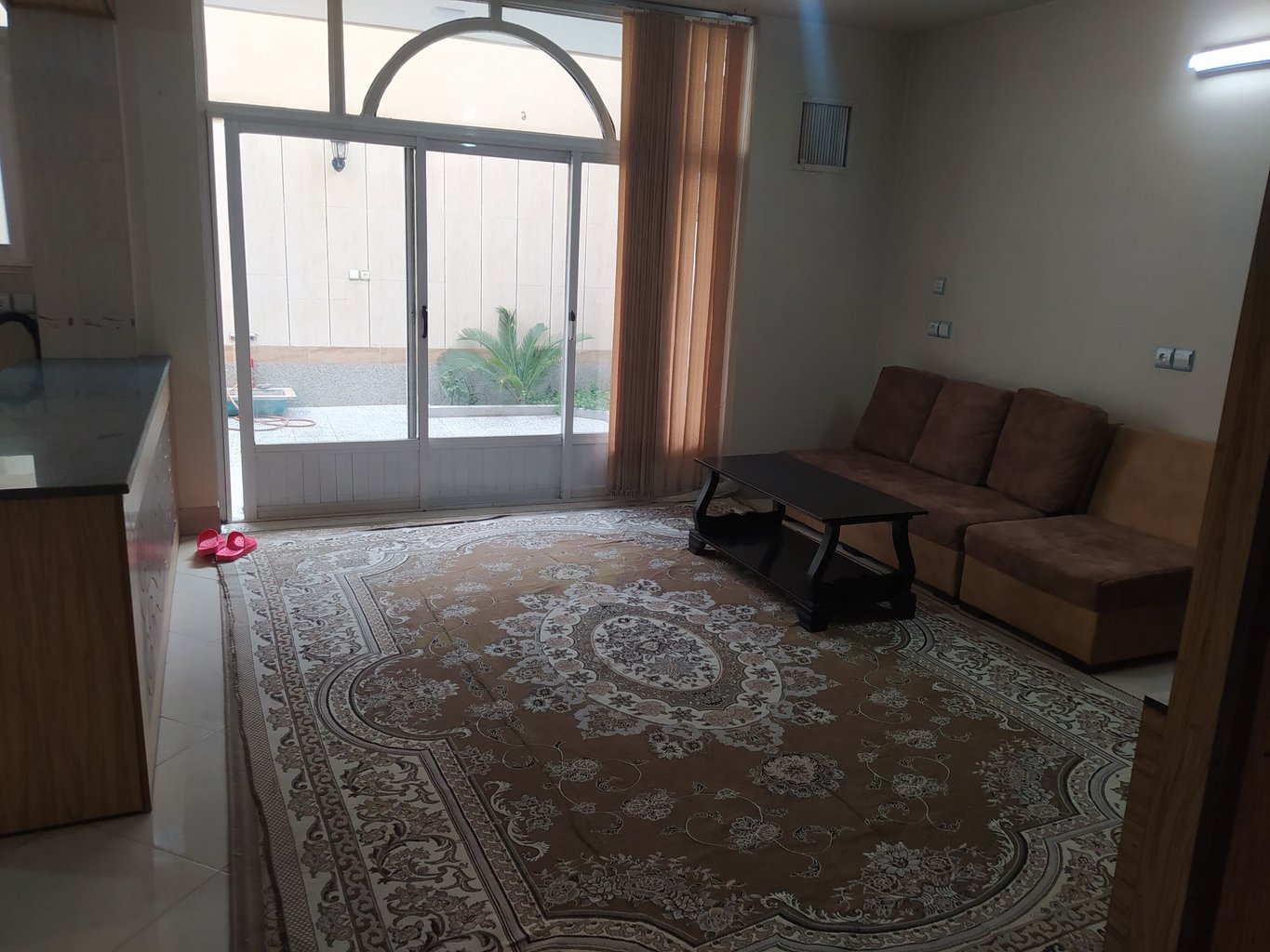 آپارتمان یک خوابه آتشگاه مهرداد