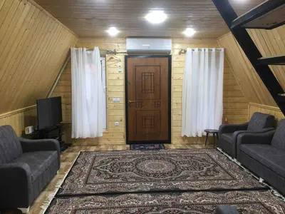 کلبه یک خوابه جنگلی سوئیسی افتخاری