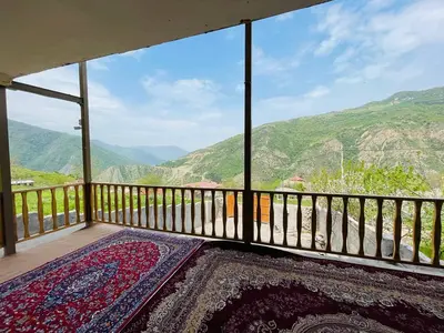 مسافرخانه یک خوابه نوروز سیاه رودبار واحد سرخدار